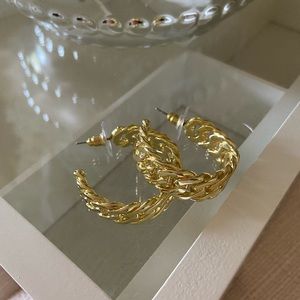 Goldtone chain link hoop earrings